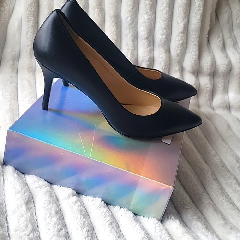 Nine West Pumps - Picture 3 of 6